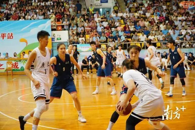 篮球之夜画, pe, 呼声一浪盖 篮球之夜画, pe, 呼声一浪盖